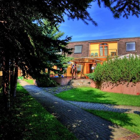 Penzion Agrothermal Bešeňová Eksteriør billede